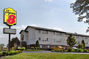 Super 8 Motel Milwaukee Airport 01